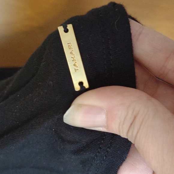 Tahari Cold Shoulder Viscose Blend Stretch Black Tunic Size Medium GUC - Picture 4 of 7